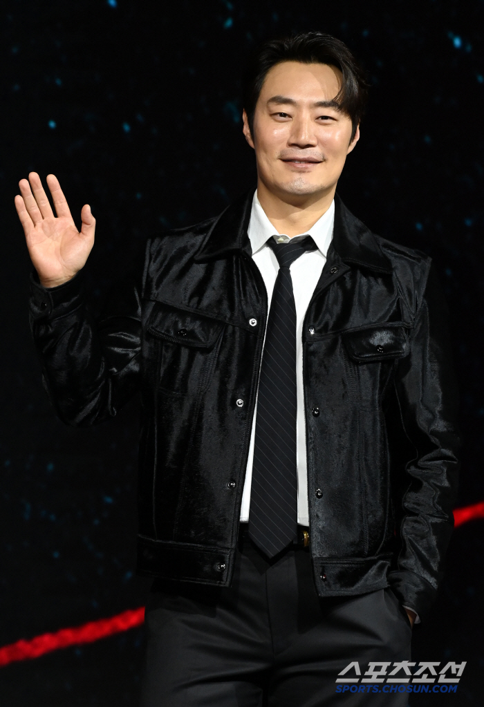 Lee Hee-jun, the second director, Rectangular, Triangular X-starred Tangerine Regular Film Festival