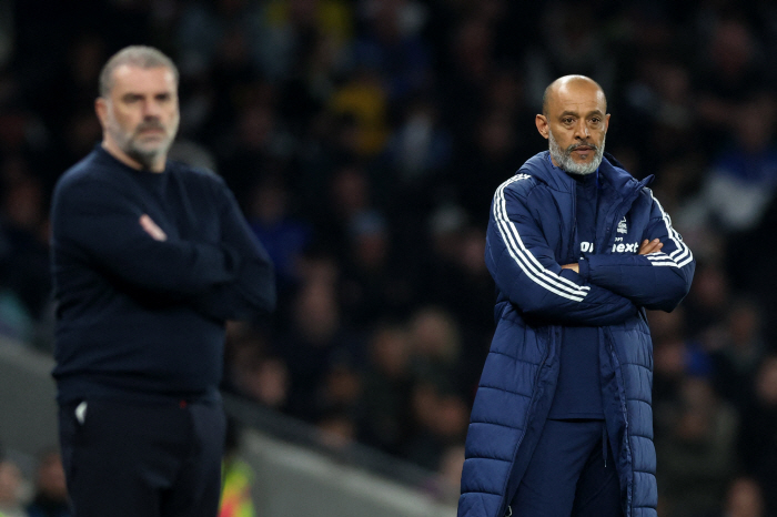 The Tal Tottenham effect, which even applies to the coach, returned as a true interpersonal winner, with Santo being insulted and kicked out of Tottenham