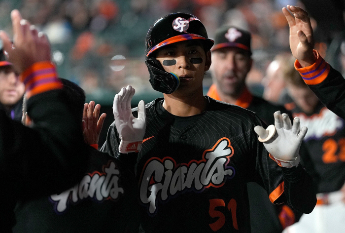 If you don't get a hit in five times at bat, you will collapse by 300 degrees, and the 2nd place in NL batting → 13th place in four days after Lee Jung-hoo will study LEE