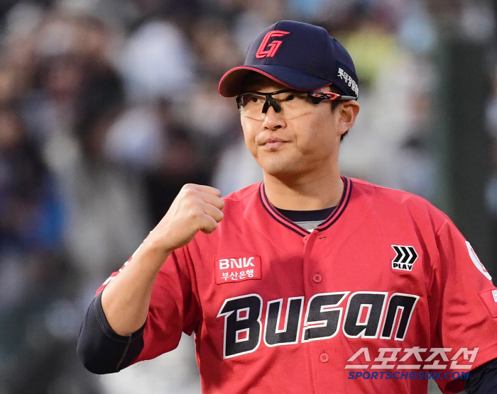 Hanwha, who is leading the monster, is the most likely starter to record 9 consecutive wins? I'm worried about a 12K glasses ace worth 9 billion dollars