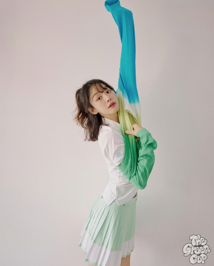 Lee Joo-myung, ♥ Kim Ji-seok's fresh smile...You're the goddess of spring