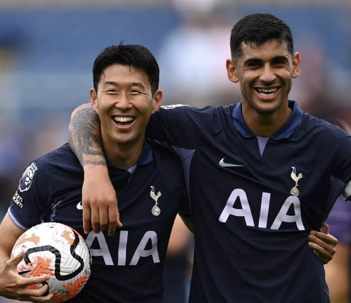 Heungmin, take care!The team's discipline crumbles Lari will go. They openly demanded a transfer, Tottenham eventually gave up→ I'll send it to you for 90 billion won
