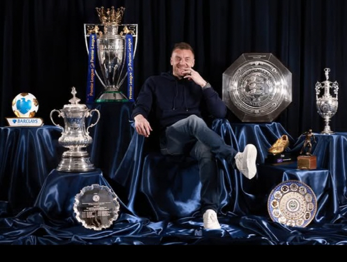 Kane → Madison → Maguire's humiliation Vardy, the protagonist of a life-changing fairy tale leaving Lester, his best 11...38-year-old retirement. It's always the best moment to say goodbye