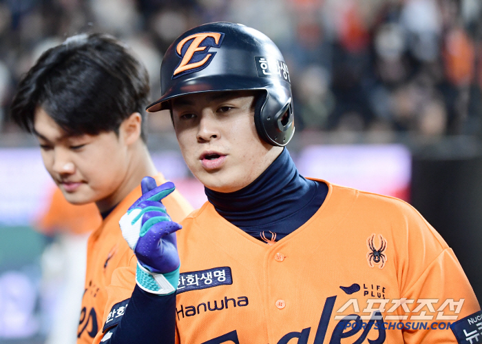 Mr. Zero Kim Seo-hyun collapsed. Walks, walks, and hits → Hanwha, which has lost 2 consecutive games after 8 consecutive wins. Cho Hyung-joon escaped 2 consecutive losses with 10K scoreless in 6 innings