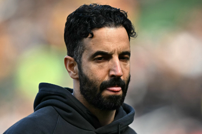 I'm doomed. Rashford, Antony Resurrection → First acknowledgment → Still, Amorim is a scary card I threw away, I don't regret losing 10 goals...My decision to disclose the negotiation secret