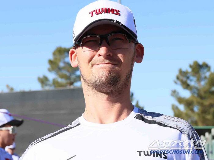 4 pitches in 0.1 innings → 6 runs in 3 innings. That's the end of the general debacle. Salvation Army comes to the top of the crisis. Koen Win, who finished registration, will take the mound in the second division on the 30th → Select the first division in nine consecutive games 