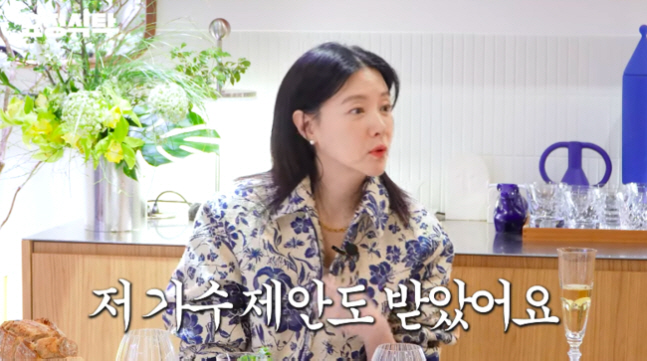 Lee Young-ae, who almost became like Um Jung-hwa, reveals behind-the-scenes stories of her college singer proposal