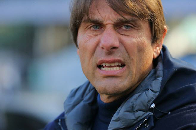 Tottenham's Conte bombshell Selfish player only, but he hasn't achieved anything in 20 years→It was true. Just before Napoli won