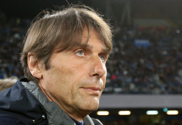 Tottenham's Conte bombshell Selfish player only, but he hasn't achieved anything in 20 years→It was true. Just before Napoli won
