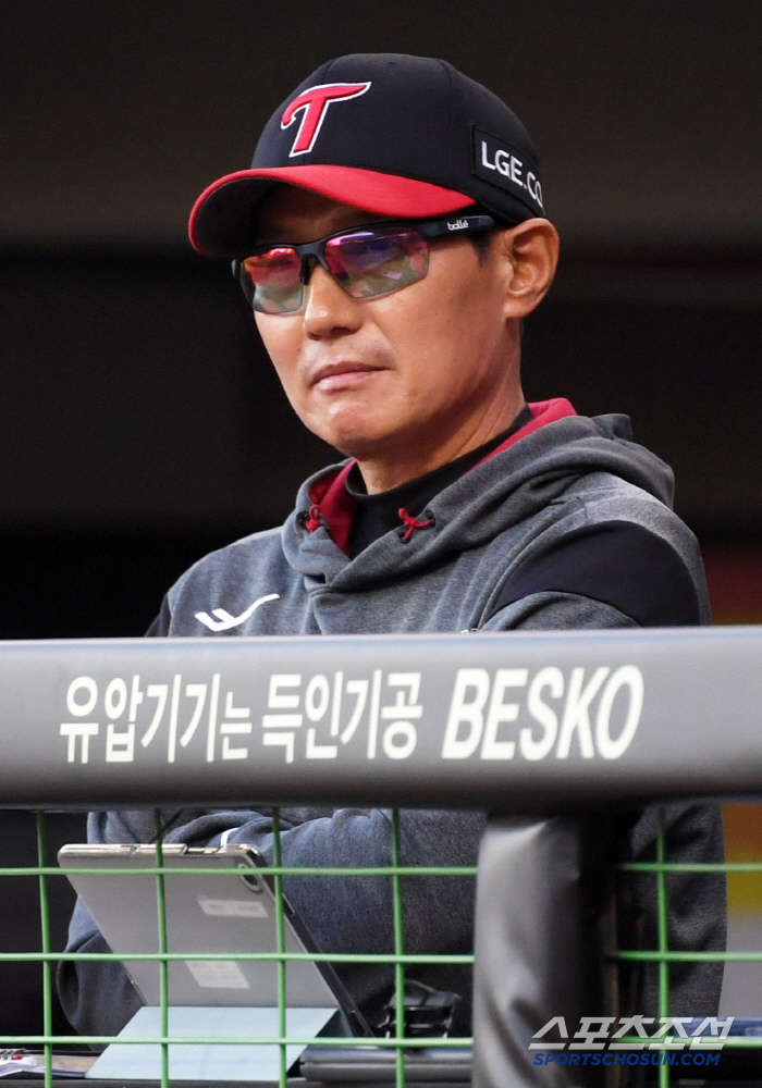 As an alternative, Coen Win will select 50 second-tier → Sunday SSG matches. 7 Billion Reward Pitcher on Friday. All of the rules of starting the nine consecutive games of Yum Liang will take a five-day break 