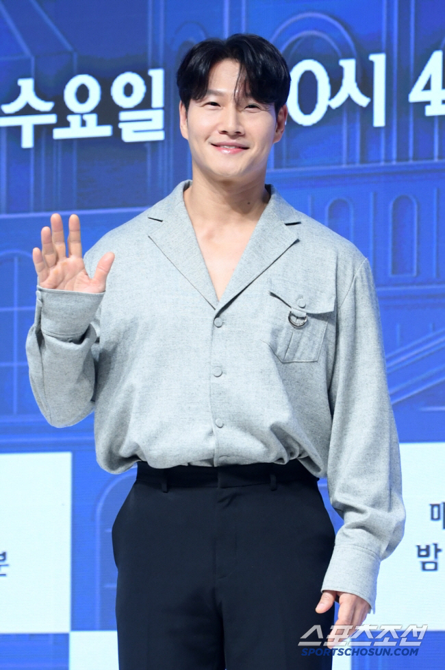 Kim Jong-guk explains the rumor of his wife in LA. It's just his second hometown (Choo Sung-hoon)