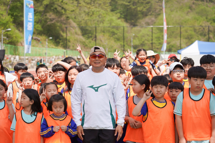 KSPO Sports Value Center's 2025 Small Sports Meeting with Lee Bong-ju