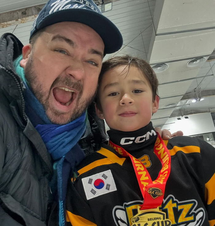 Sam Hammington succeeded in farming his children. William, ice hockey, and then he'll compete again