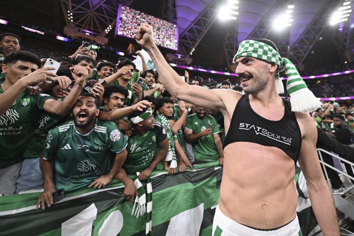 Gwangju beat 07, failed to go to the finals of the Al Hilal shock, and lost to Al Ahlier 13, the opponent of the ACLE semifinals