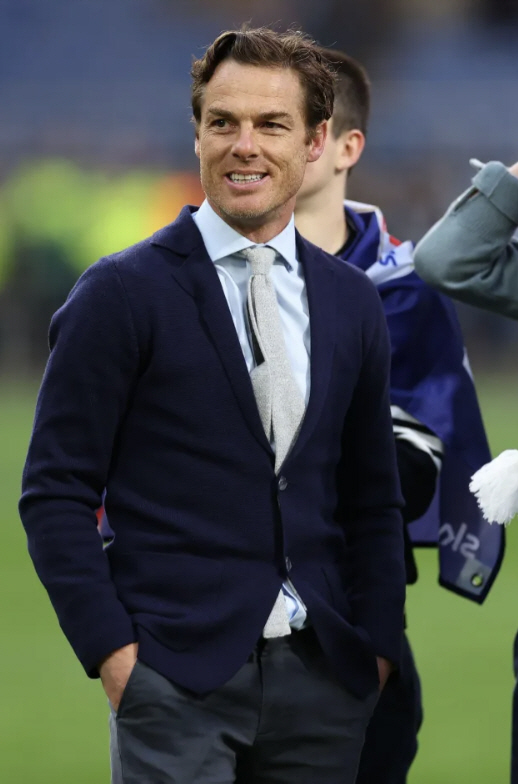 I'm doomed. Tottenham chairman Levy's favorite candidate, rejected without even hearing his offer. I really like this team Declaration of Remain