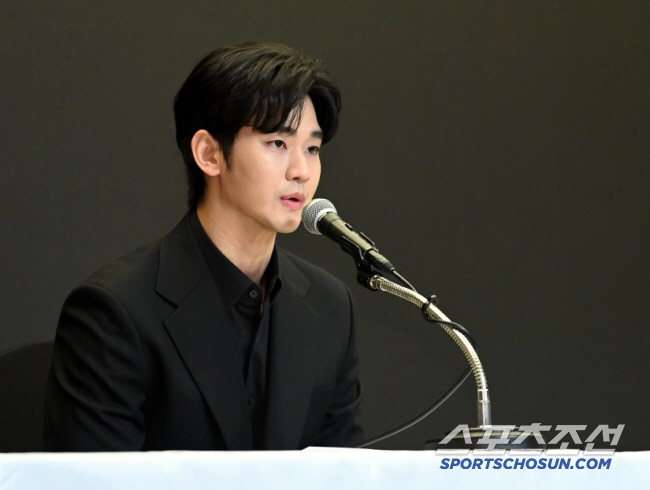 Kim Soo-hyun's side ignores provisional measures for additional charges and accusations of stalking by Se-yeon 