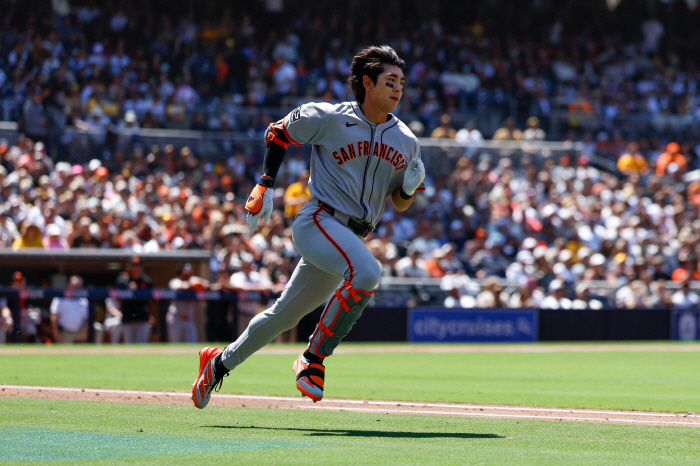 1 for 4 yr yr yr yr yr yr? Lee Jung-hoo's multi-hit, 7G consecutive hits blocked by a 5×GG outfielder, batting average of 0.333→0.319
