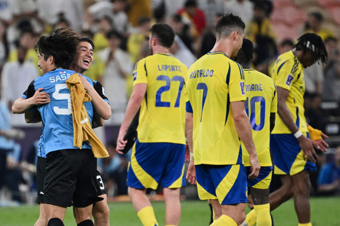 316.2 billion Ronaldo made me tear up!  Fever cheers Soccer is not about names, it won by organization