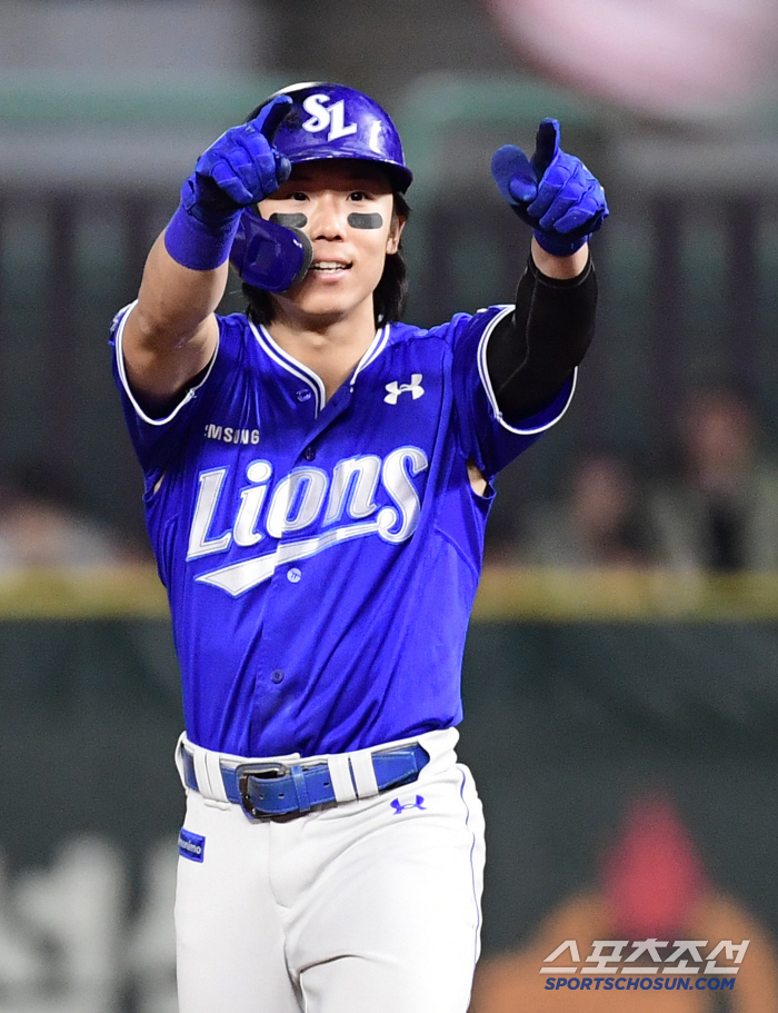 Baseball is just a ball game, and Kim Ji Chan is missing... Injured Jeon Min-jae If it weren't for the leading heater, what would it have been like, a change of heart that awakened a small giant