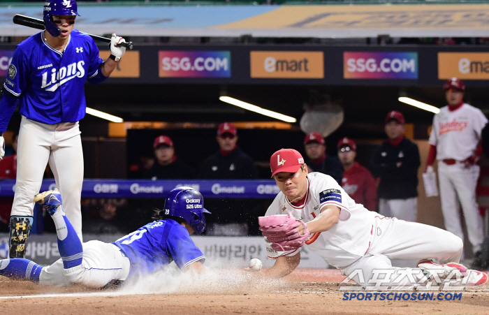 Baseball is just a ball game, and Kim Ji Chan is missing... Injured Jeon Min-jae If it weren't for the leading heater, what would it have been like, a change of heart that awakened a small giant