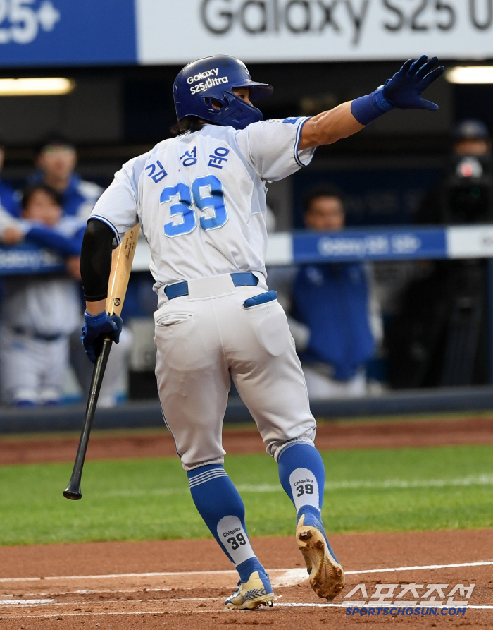 Baseball is just a ball game, and Kim Ji Chan is missing... Injured Jeon Min-jae If it weren't for the leading heater, what would it have been like, a change of heart that awakened a small giant