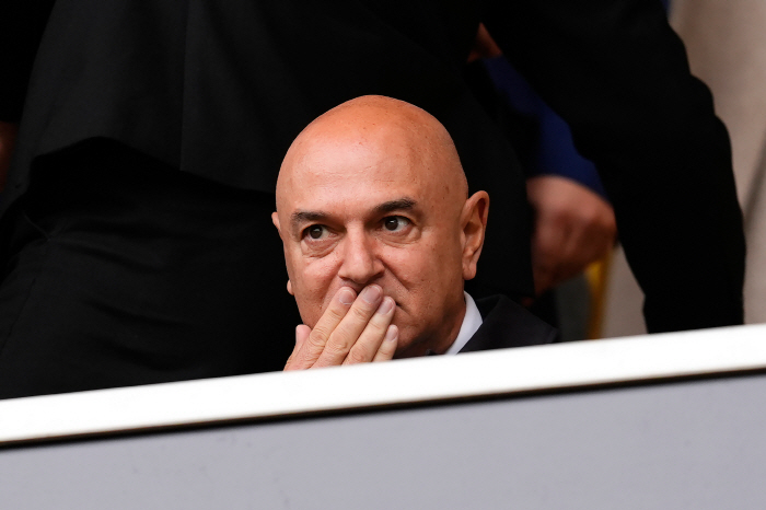 Chairman Levi is laughing! There is a very high possibility that Tottenham will be preparing to return to a non-presidential position that will shake up the transfer market