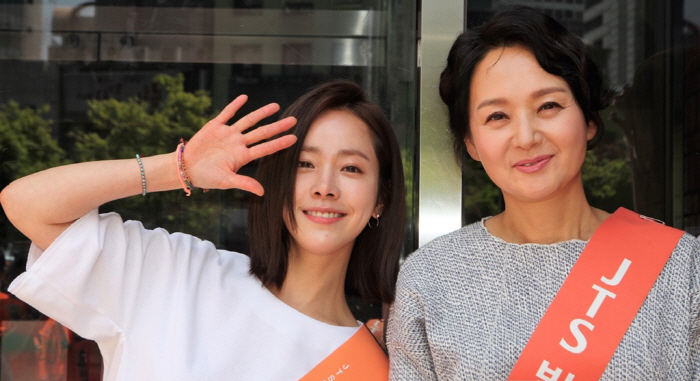 Han Ji Min, the angel of Myeongdong..Noh Hee-kyung → Bae Jong-ok ★ 21 years of good influence