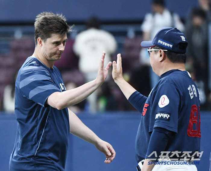 Lotte bus is the best! Blessing is here...7 scoreless innings → ERA 2.18 → 4 consecutive wins! Children's Day will be fun, too 
