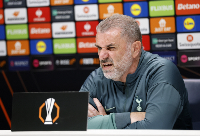  Son Heung-min is improving, but he has yet to return to the first leg of the Europa semifinals...Postecoglou confirms first question, misses 5 consecutive games