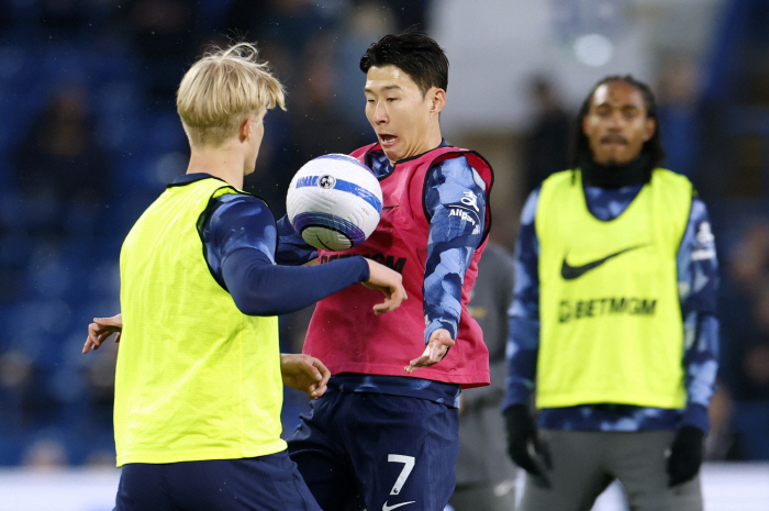Son Heung-min and Tottenham's medical staff ruined everything, let alone recover from disappearance at the training ground. → The coach who will miss five consecutive games is still away from the team
