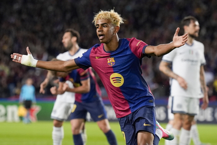  Maybe, it's beyond Messi...Yamal, a talent who comes out once every 50 years, chewed up Inter Milan
