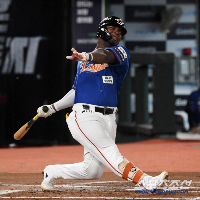What kind of combination is this, from Kim Hye-sung, Benjamin, and Ferrajae to Kershaw, what's going on at OKC?