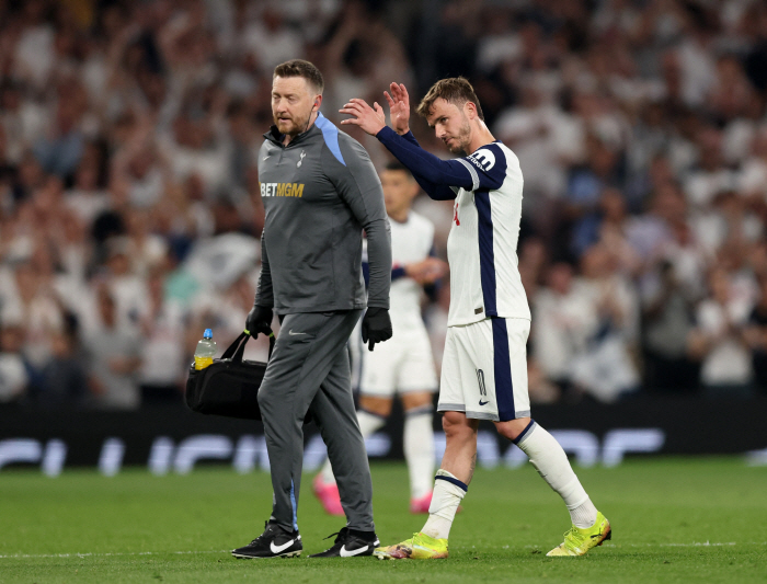 A bolt out of the blue! Re-signing → R, Madrid's love call caught on crutches, tears of Veri's feet...Madison complains of pain in Solanke → Hishalisson replaces tactical judgment, not injury