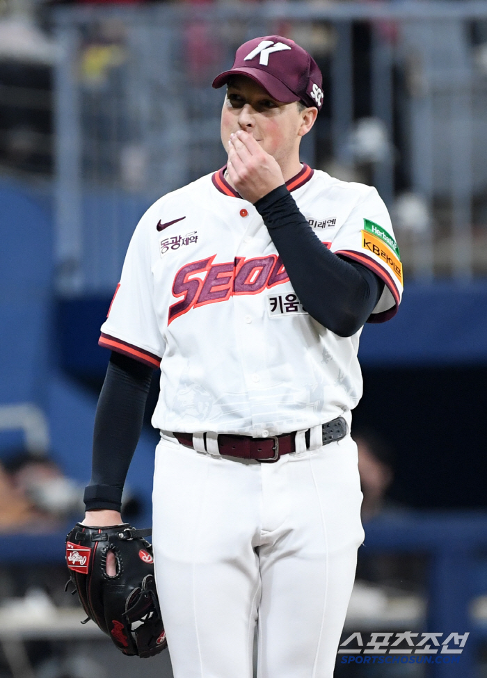 The faded 23-year-old giant's consecutive batting arches...Lee Yong-kyu 3 hits → Rosenberg 3 wins Kiwoom, KT and escape 3 consecutive losses