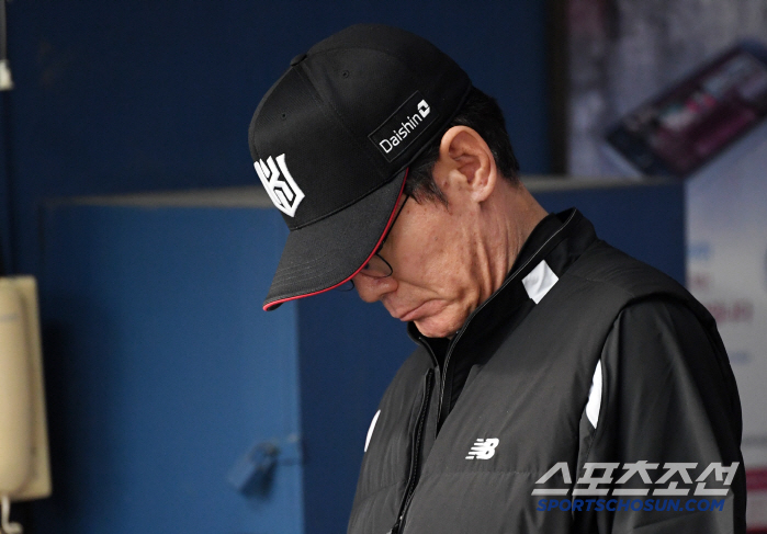 The faded 23-year-old giant's consecutive batting arches...Lee Yong-kyu 3 hits → Rosenberg 3 wins Kiwoom, KT and escape 3 consecutive losses