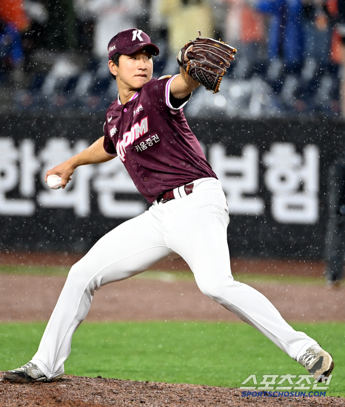 The faded 23-year-old giant's consecutive batting arches...Lee Yong-kyu 3 hits → Rosenberg 3 wins Kiwoom, KT and escape 3 consecutive losses