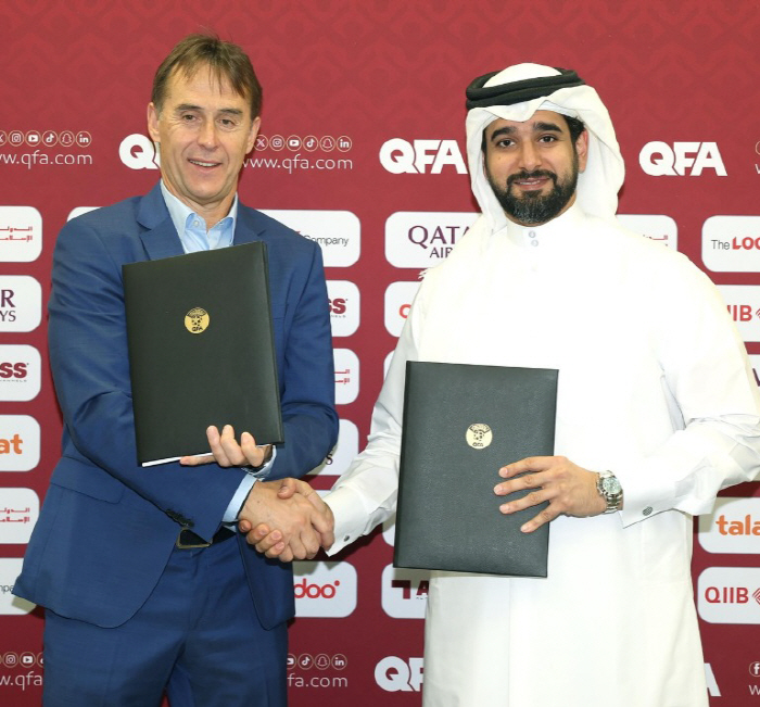 Former teacher Hwang Hee-chan, now Lopetegui, who won the opponent's Europa in Asia, leads Qatar for the second consecutive Cup...West Ham return four months after being replaced