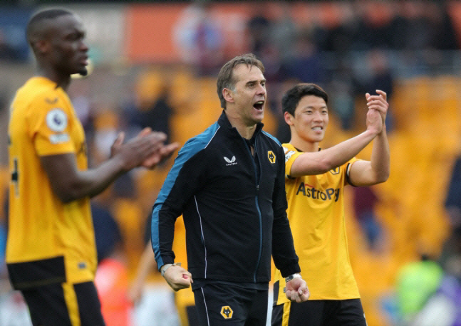 Former teacher Hwang Hee-chan, now Lopetegui, who won the opponent's Europa in Asia, leads Qatar for the second consecutive Cup...West Ham return four months after being replaced
