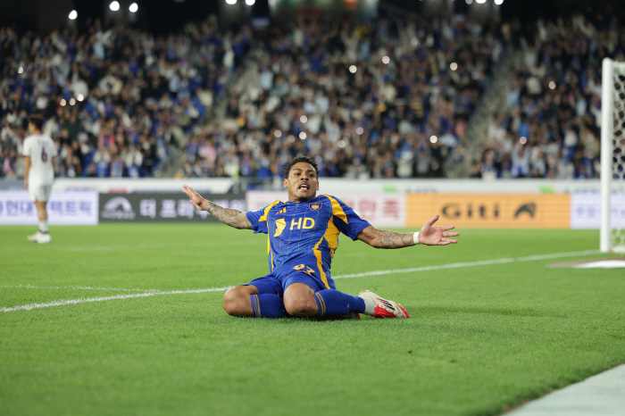 Lee Chung-yong scored on the 782th → Rakaba debut goal → Bojanic return → Eric Wedge goal…30 complete victory over Gwangju, 20 points