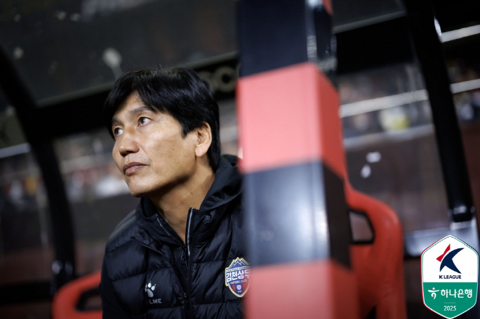 Park Sanghyuk's theatrical goal exploded. Managing director Gimcheon is scary! Oberdan Goals Overpower Pohang Steelers 21 for 2 consecutive wins → Jump to 2nd place