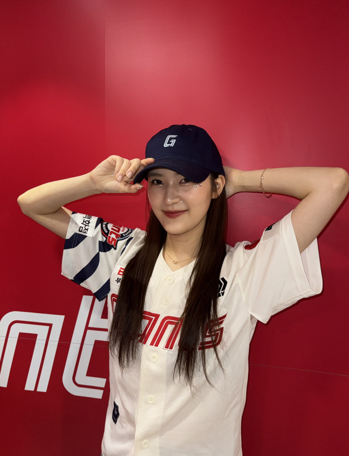 Let's enjoy Children's Day in Sajik! Lotte Kids Week Presents Red Day G Ball Cap → Children's Experience Program