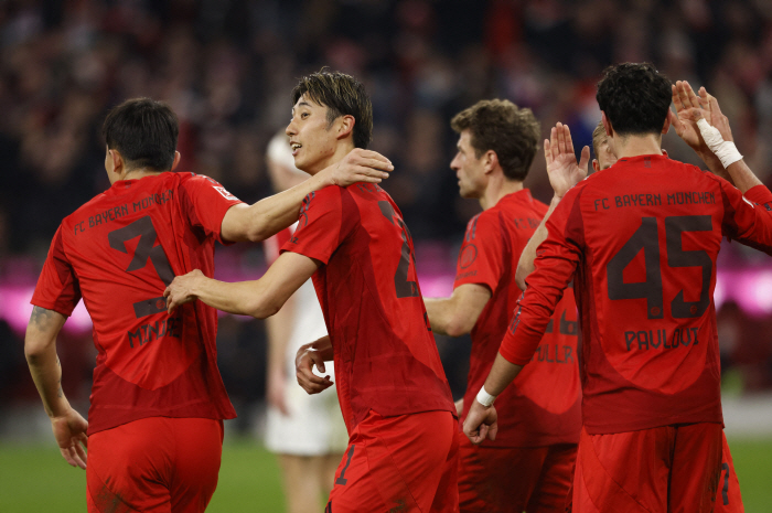 Oh, my God! Bayern, the worst defender of all time?→ Competitor Kim Min-jae is uncertain to return by 2026