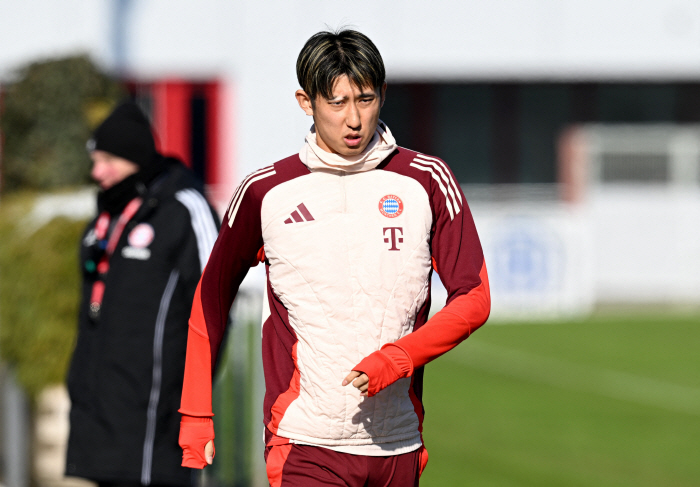 Oh, my God! Bayern, the worst defender of all time?→ Competitor Kim Min-jae is uncertain to return by 2026