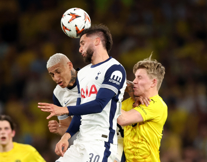  Tottenham won 3-1 in the first round of Europa League semifinals! A week later, it's a bumpy road trip