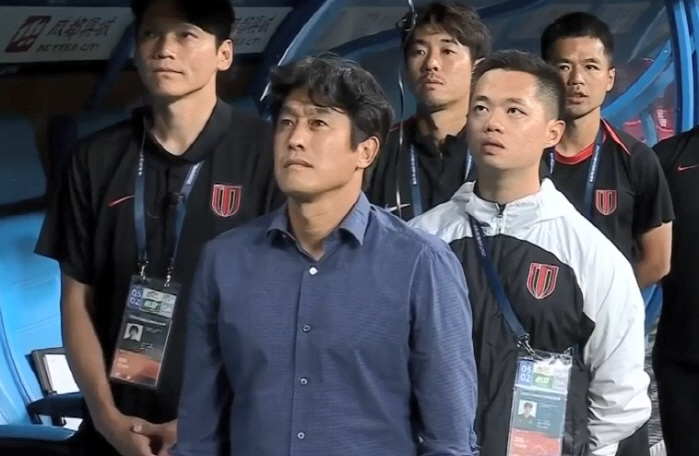 Coach Seo Jung-won is in trouble, beating Shanghai to become the first team in China's first division… I can see the conquest