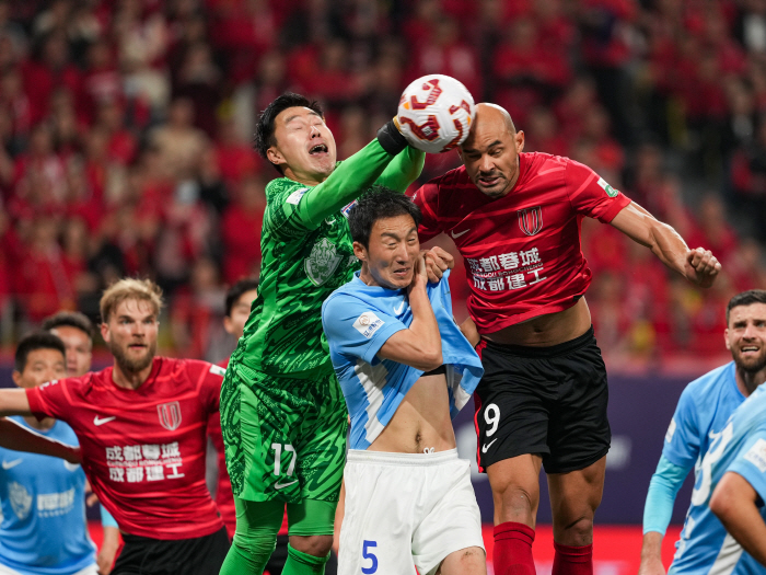 Coach Seo Jung-won is in trouble, beating Shanghai to become the first team in China's first division… I can see the conquest