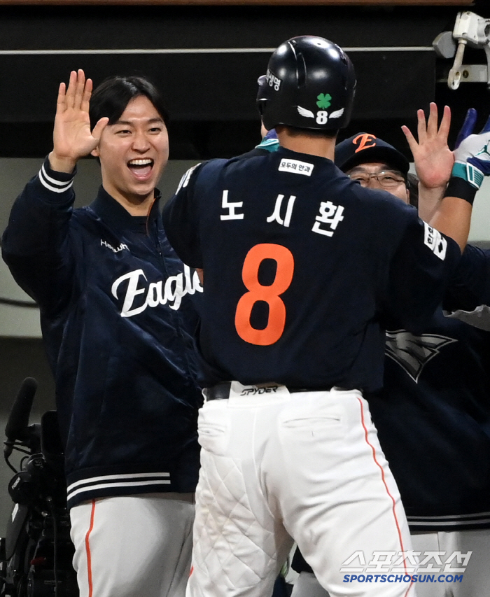 Even if you look at it again, the thrilling Noh Si-hwan extension final shot, Hanwha's dugout heat with a cool padun (Gwangju site)