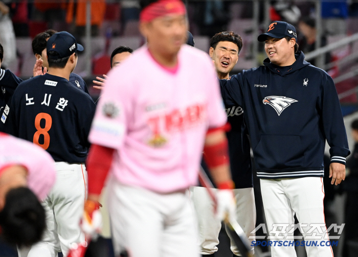 Even if you look at it again, the thrilling Noh Si-hwan extension final shot, Hanwha's dugout heat with a cool padun (Gwangju site)