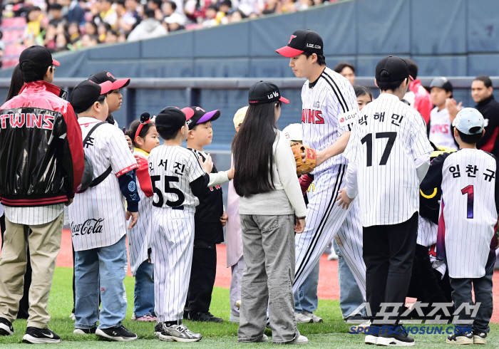 LG's No. 1 Lim Chan-kyu's 21 win pace is more surprising → The fighting spirit of body aches continued until the promise of about 50 fans after the game