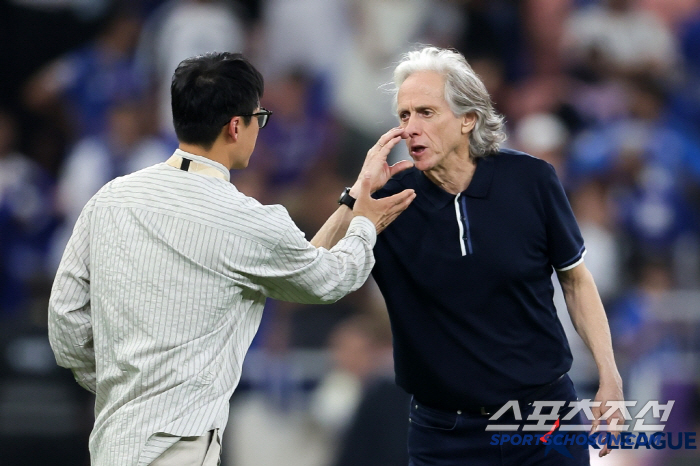 Jesus, who refused to shake hands with Lee Jung-hyo, was dismissed three days after Al Hilal Acham was eliminated